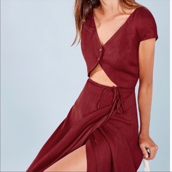 Reformation Dresses & Skirts - Reformation Vista Cranberry Wrap Dress EUC Sm